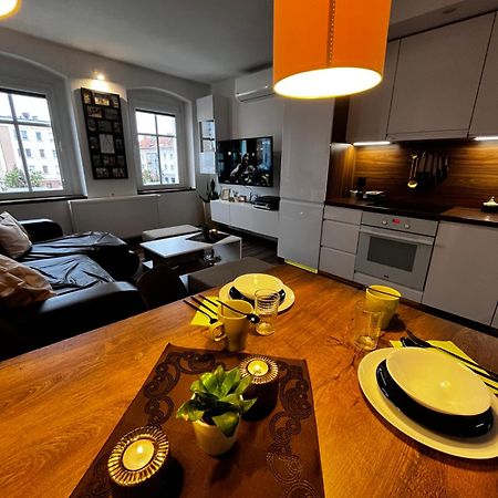 Apartament Crooked Stairs Zielona Góra Eksteriør billede