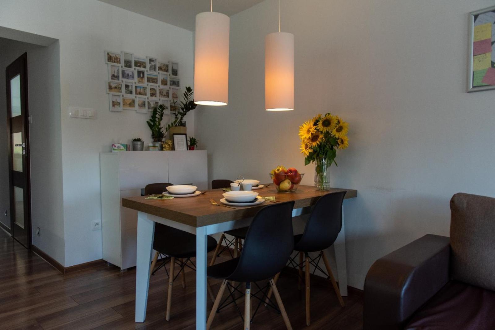Apartament Crooked Stairs Zielona Góra Eksteriør billede