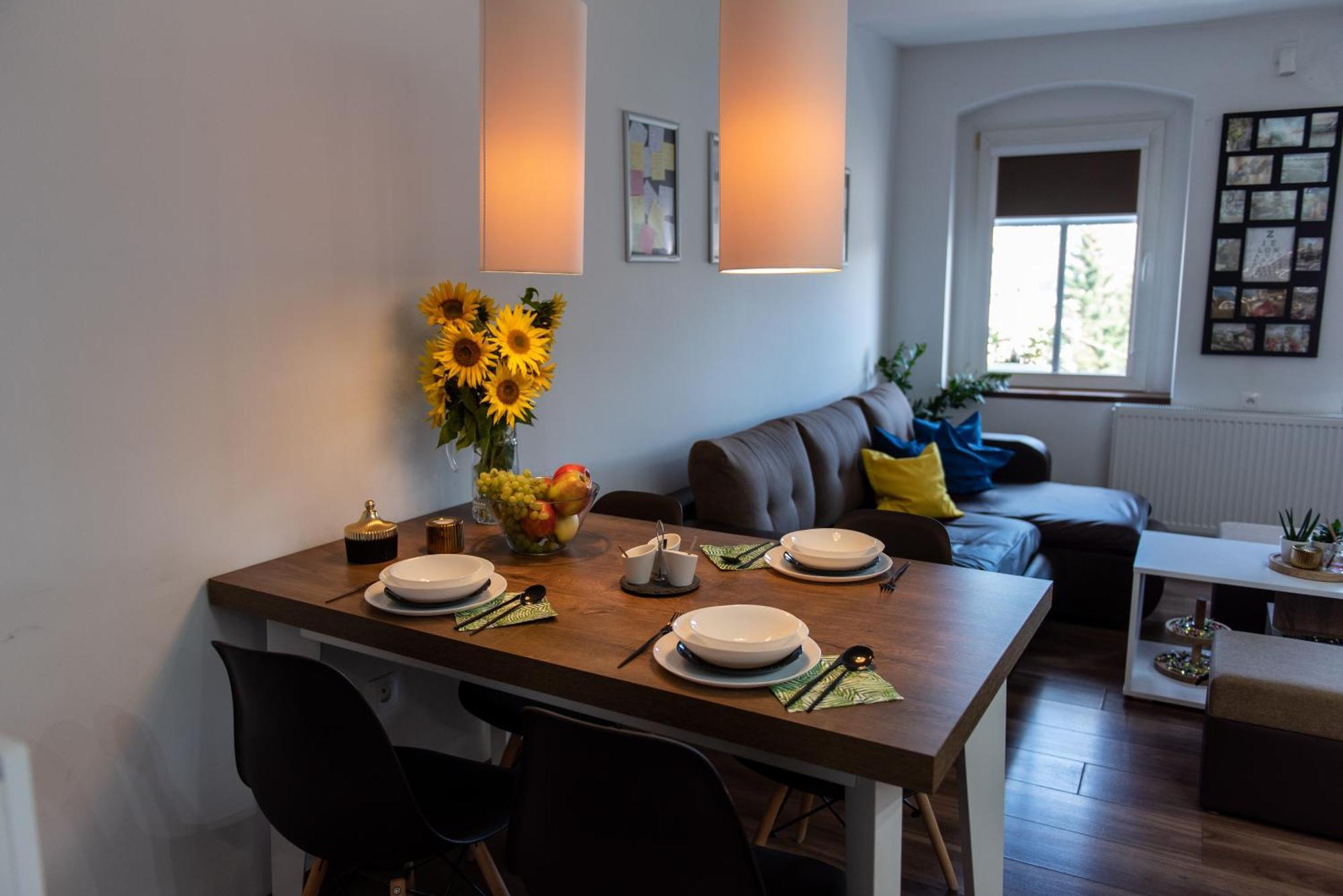Apartament Crooked Stairs Zielona Góra Eksteriør billede